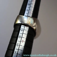 Load image into Gallery viewer, Stylist 1970s Brutalist HALLMARKED Silver Ring by Ralph Weston for Cado Designs. UK Size O
