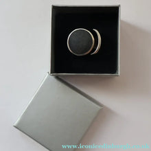 Load image into Gallery viewer, Stylist 1970s Brutalist HALLMARKED Silver Ring by Ralph Weston for Cado Designs. UK Size O
