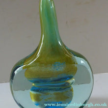 Load image into Gallery viewer, Vintage 1970s Maltese Mdina Facet Cut Lollipop Vase
