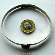 Load image into Gallery viewer, Vintage 1970s Hallmarked Silver Bracelet / Bangle with Greek Key Patter. Expanding Fitting
