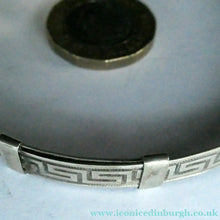 Load image into Gallery viewer, Vintage 1970s Hallmarked Silver Bracelet / Bangle with Greek Key Patter. Expanding Fitting
