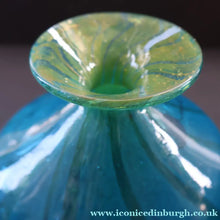 Load image into Gallery viewer, 1970s Mdina Glass Vase (Ming Pattern). Squat shape with flared neck. Signed - European Glass
