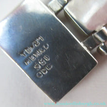 Load image into Gallery viewer, 1970s 950 Mexican Taxco Silver Link Bracelet with Onyx Panels 
