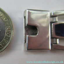 Load image into Gallery viewer, 1970s 950 Mexican Taxco Silver Link Bracelet with Onyx Panels 
