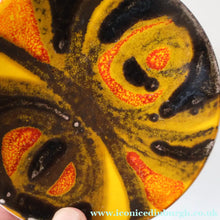 Load image into Gallery viewer, 1970s POOLE Delphis Small Plate by Judy Evens. Fantastic Abstract Design. 5 inches
