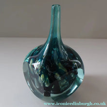 Load image into Gallery viewer, 1970s Mdina Glass FACETED CUBE VASE. Signed by Eric Dobson 1976
