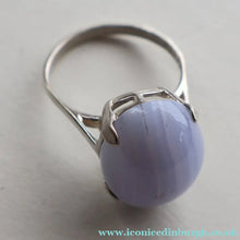 Load image into Gallery viewer, Vintage 1975 EDINBURGH Hallmarked Delicate Silver &amp; Blue Lace Agate Ring.  Size O+
