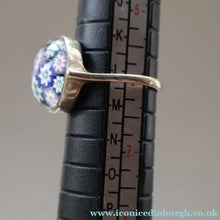 Load image into Gallery viewer, Vintage 1977 SCOTTISH Hallmarked Solid Silver &amp; Millefiori CAITHNESS GLASS Ring (Size N)
