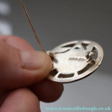 Load image into Gallery viewer, Vintage 1971 SCOTTISH Solid Silver &amp; Millefiori CAITHNESS GLASS Brooch

