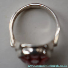 Load image into Gallery viewer, Vintage 1977 SCOTTISH Hallmarked Solid Silver &amp; Millefiori CAITHNESS GLASS Ring (Size R) 
