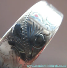 Load image into Gallery viewer, 1970s Vintage Solid Silver Hallmarked Hinged Cuff Bracelet Bangle
