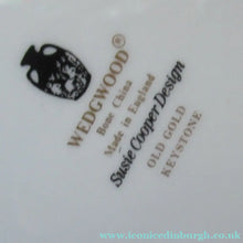 Load image into Gallery viewer, 1970s Susie Cooper Wedgwood Old Gold Keystone Side Plates 
