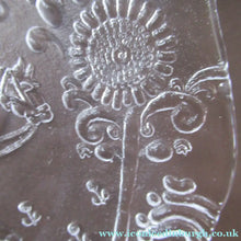 Load image into Gallery viewer, Vintage 1970s Decorative Clear Glass Plate. Dalom Design by Goran Warff for Kosta Boda
