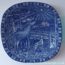 Load image into Gallery viewer, 1970s SWEDISH Wall Plaque by GUNNAR NYLUND for Rorstrand. Julen Blue and White Year Plate 1974
