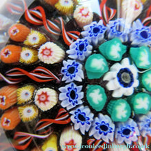 Load image into Gallery viewer, Vintage 1970s Early Perthshire Paperweight. Vibrant Colours Millefiori Canes
