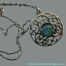 Load image into Gallery viewer, Vintage Scottish Silver Pendant 1989 Edinburgh Hallmark
