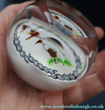 Load image into Gallery viewer, Scottish Caithness Glass Paperweight: ROBIN AND KETTLE by Colin Terris 1983
