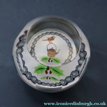 Load image into Gallery viewer, Scottish Caithness Glass Paperweight: ROBIN AND KETTLE by Colin Terris 1983
