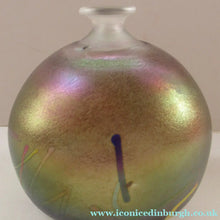 Load image into Gallery viewer, 1980s Koda Boda Bertil Vallien Tornado Swedish Glass Vase
