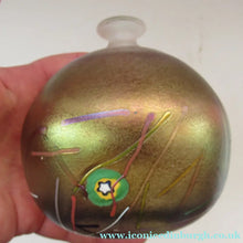 Load image into Gallery viewer, 1980s Koda Boda Bertil Vallien Tornado Swedish Glass Vase
