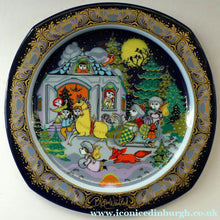Load image into Gallery viewer, Vintage BJORN WIINBLAD Large Porcelain Wall Plate. CHRISTMAS 1984 Rosenthal Studio-Line. 11 INCHES
