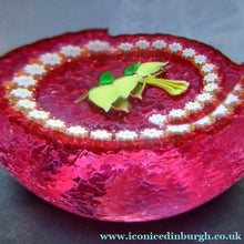 Load image into Gallery viewer, Caithness Glass Miniature Paperweight. Scottish Glass Daffodil
