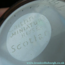 Load image into Gallery viewer, 1990 Caithness Miniatujre Rose Paperweight Allan Scott
