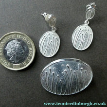 Load image into Gallery viewer, Vintage OLA GORIE Silver Brooch: MACHAIR Brooch with Matching Pierced Earrings. In Original Box
