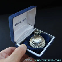 Load image into Gallery viewer, 1990s Sterling Silver. Shell Bowl Tea Caddy Spoon. Hallmarked Birmingham 1991. Boxed - Scottish Silver Jewellery
