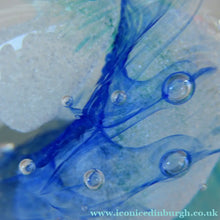 Load image into Gallery viewer, Alastair MacIntosh Ruffles 1996 Caithness Glass Paperweight

