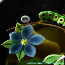 Load image into Gallery viewer, 1993 Limited Edition Caithness CATERPILLAR Paperweight by William Manson
