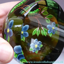 Load image into Gallery viewer, 1993 Limited Edition Caithness CATERPILLAR Paperweight by William Manson
