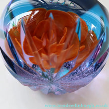 Load image into Gallery viewer, Rare 1995 AMORE Limited Edition (18 / 50) CAITHNESS Paperweight by Colin Terris
