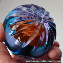 Load image into Gallery viewer, Rare 1995 AMORE Limited Edition (18 / 50) CAITHNESS Paperweight by Colin Terris
