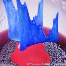 Load image into Gallery viewer, Rare 1999 Caithness Paperweight One Fine Day. Small Limited Edition
