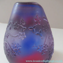 Load image into Gallery viewer, Rare 1999 Caithness Paperweight One Fine Day. Small Limited Edition
