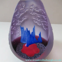 Load image into Gallery viewer, Rare 1999 Caithness Paperweight One Fine Day. Small Limited Edition

