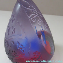 Load image into Gallery viewer, Rare 1999 Caithness Paperweight One Fine Day. Small Limited Edition
