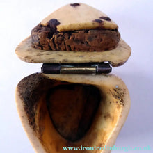 Load image into Gallery viewer, 19th Century Napoleonic French Prisoner of War Carved Ox Bone Snuff Box or Snuff Mull

