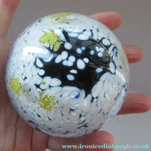 Load image into Gallery viewer, Caithness Starry Night Van Gogh Museum by Helen Macdonald 2002
