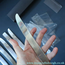 Load image into Gallery viewer, Vintage 2002 DAVID MELLOR Stainless Steel Cutlery. Set of Six Table Knives. Minimal Design
