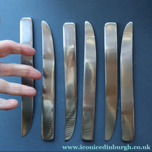 Load image into Gallery viewer, Vintage 2002 DAVID MELLOR Stainless Steel Cutlery. Set of Six Table Knives. Minimal Design
