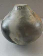 Load image into Gallery viewer, Vintage NEW ZEALAND Studio Pottery Pot by Steve James of Ashburton
