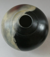 Load image into Gallery viewer, Vintage NEW ZEALAND Studio Pottery Pot by Steve James of Ashburton
