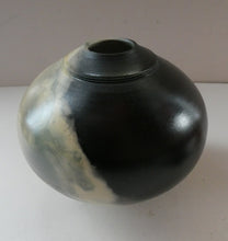 Load image into Gallery viewer, Vintage NEW ZEALAND Studio Pottery Pot by Steve James of Ashburton
