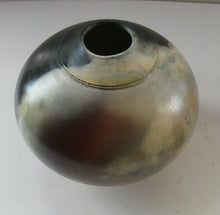 Load image into Gallery viewer, Vintage NEW ZEALAND Studio Pottery Pot by Steve James of Ashburton
