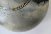 Load image into Gallery viewer, Vintage NEW ZEALAND Studio Pottery Pot by Steve James of Ashburton
