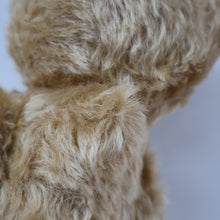 Load image into Gallery viewer, BOXED: Vintage 2002 STEIFF BEAR. Large Classic LIMITED EDITION British Collector&#39;s Bear (660726)
