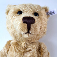 Load image into Gallery viewer, BOXED: Vintage 2002 STEIFF BEAR. Large Classic LIMITED EDITION British Collector&#39;s Bear (660726)
