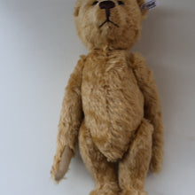Load image into Gallery viewer, BOXED: Vintage 2002 STEIFF BEAR. Large Classic LIMITED EDITION British Collector&#39;s Bear (660726)
